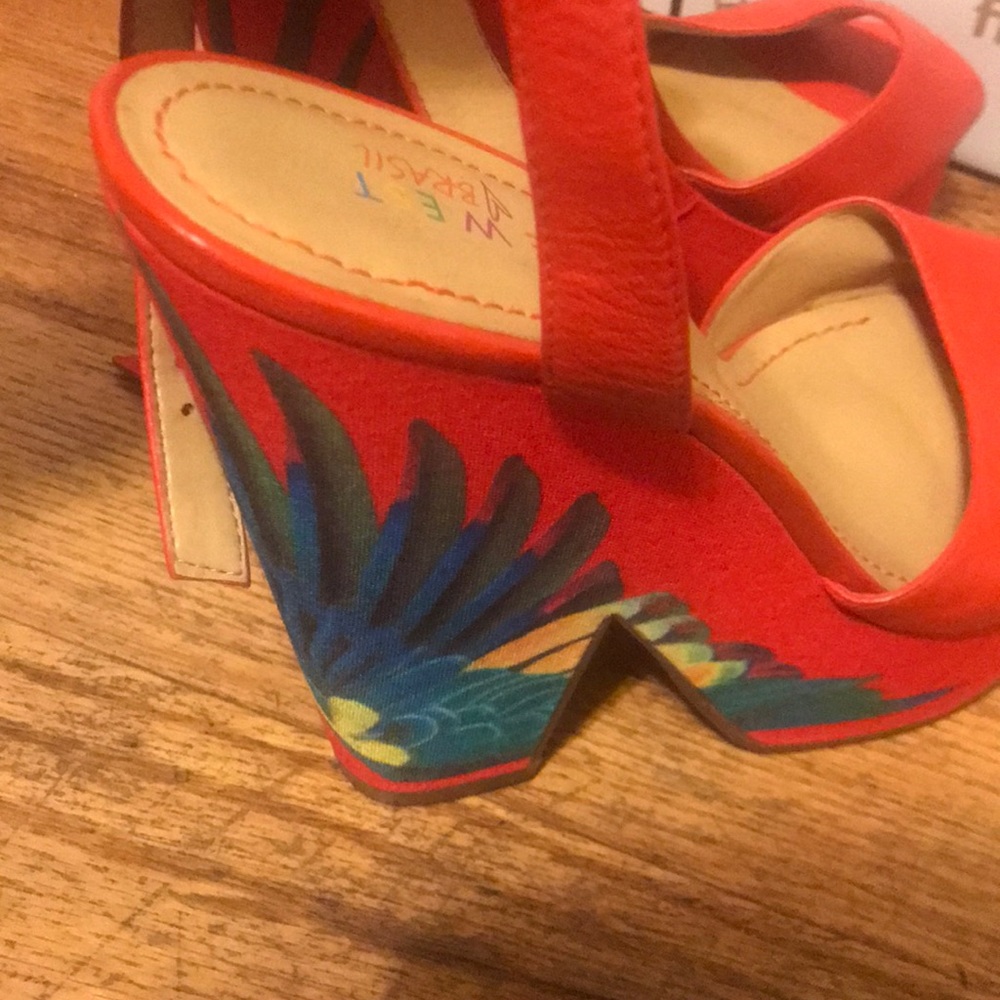 Shoes - Picture 4 of 4
